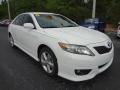 Super White - Camry SE Photo No. 10