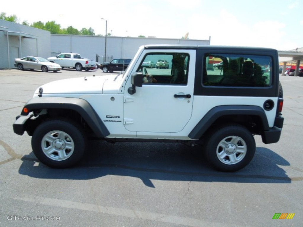 2012 Wrangler Sport 4x4 - Bright White / Black photo #3