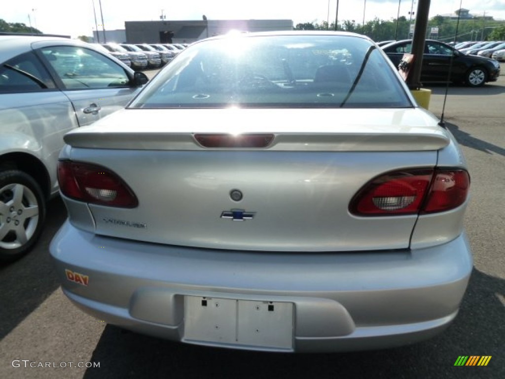 2002 Cavalier Coupe - Ultra Silver Metallic / Graphite photo #3