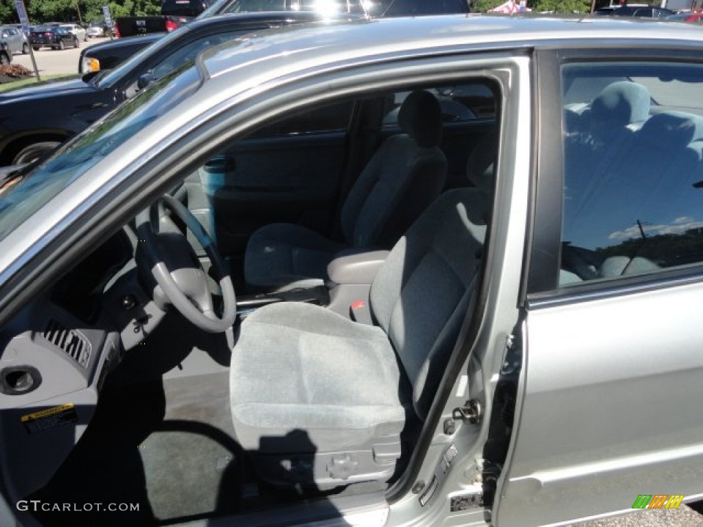 2005 Optima LX - Diamond Silver / Gray photo #2