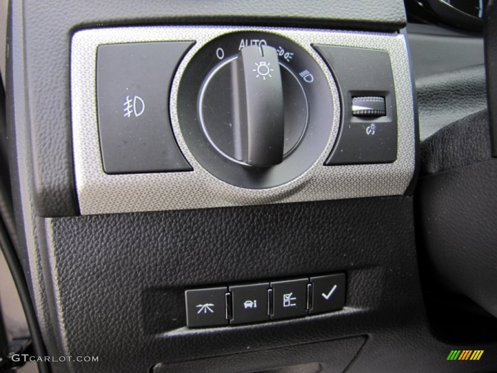 2012 Chevrolet Captiva Sport LTZ AWD Controls Photo #67144167