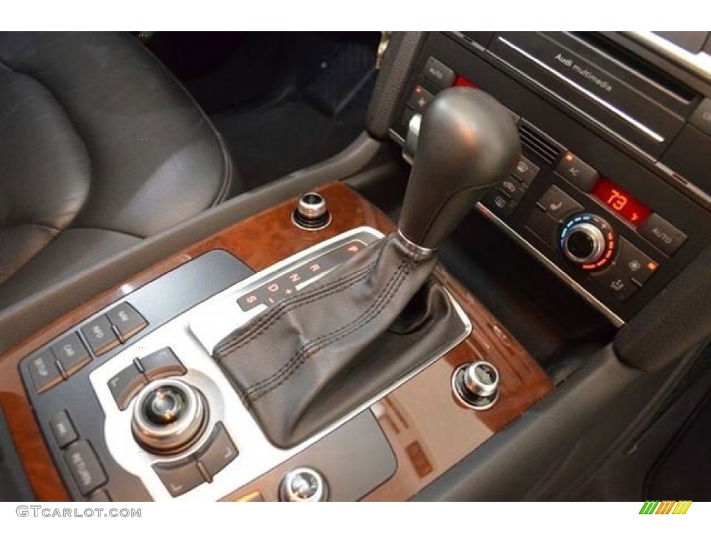 2010 Audi Q7 3.6 Premium quattro Transmission Photos