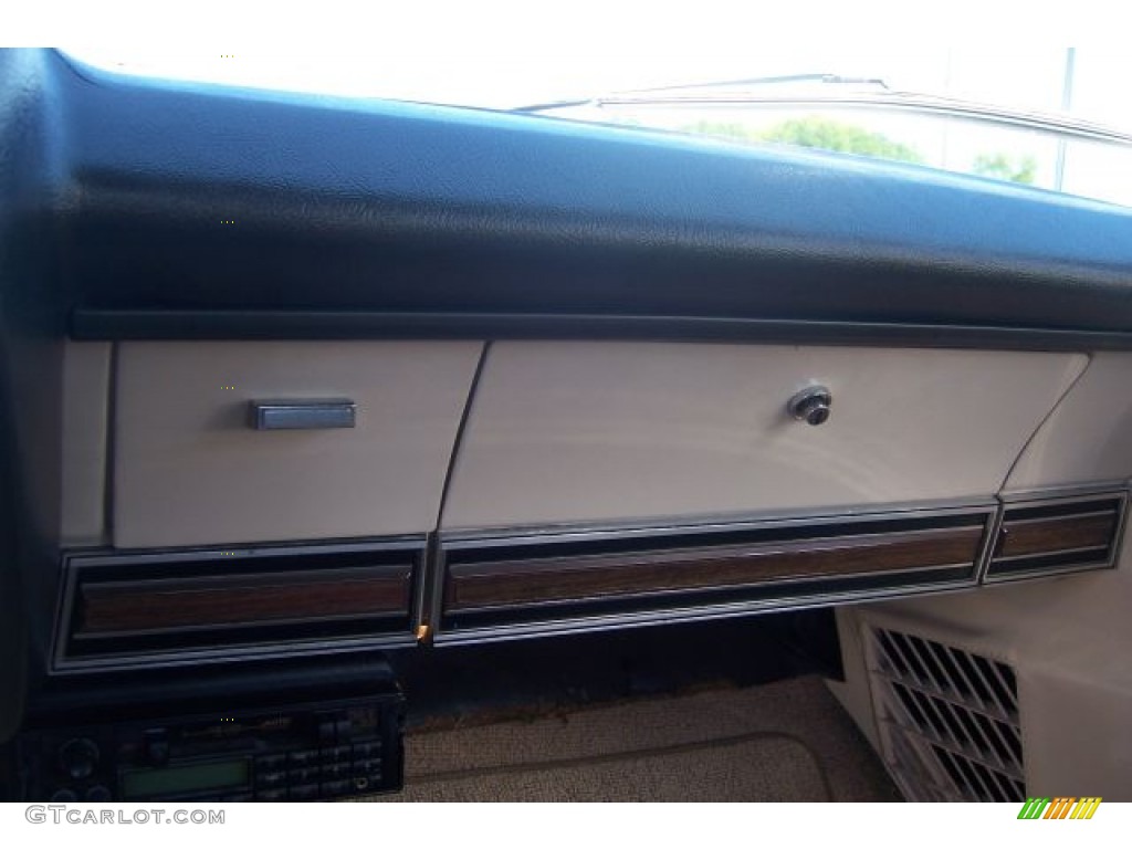 1967 Galaxie 500 Convertible - Lime Gold / Parchment photo #39