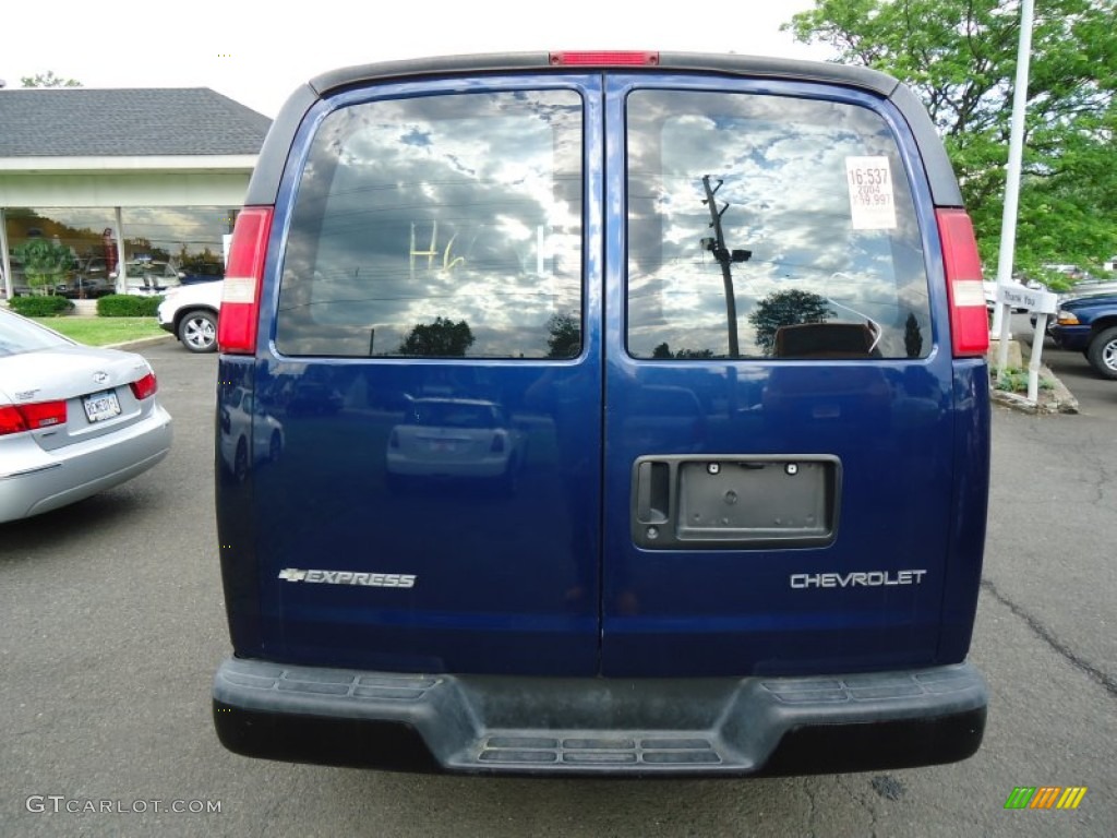 2004 Express 2500 Cargo Van - Indigo Blue Metallic / Medium Dark Pewter photo #6