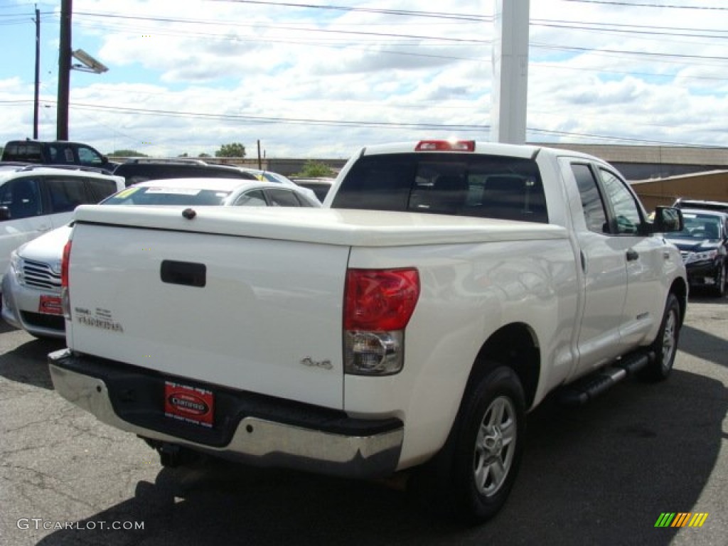 2008 Tundra SR5 Double Cab 4x4 - Super White / Graphite Gray photo #4