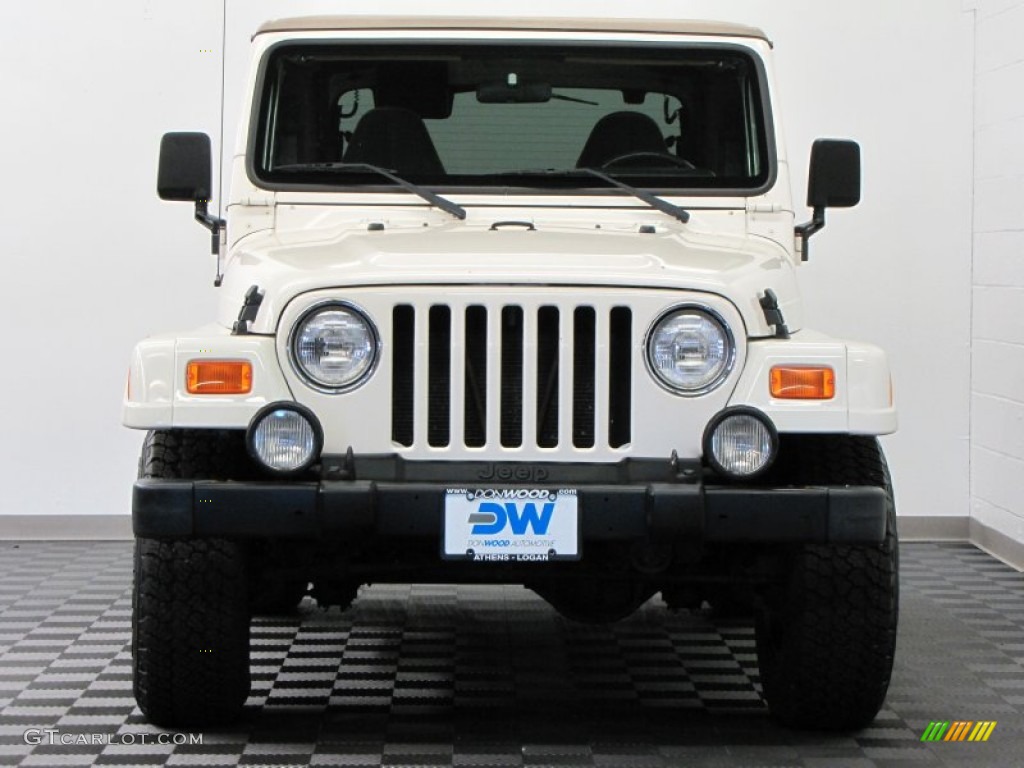2000 Wrangler Sahara 4x4 - Stone White / Camel/Dark Green photo #3