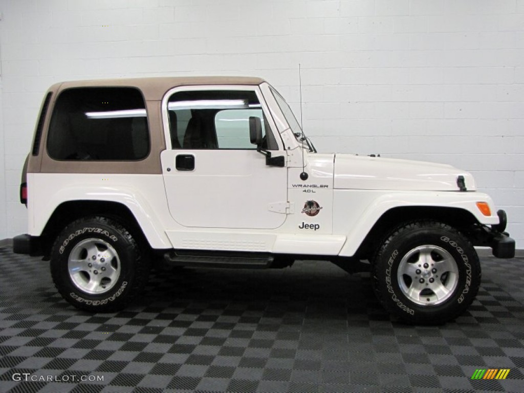 2000 Wrangler Sahara 4x4 - Stone White / Camel/Dark Green photo #8