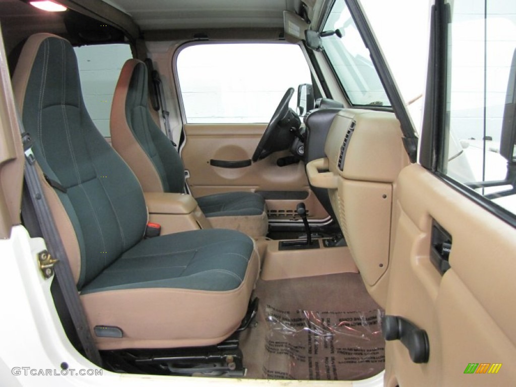 2000 Wrangler Sahara 4x4 - Stone White / Camel/Dark Green photo #14