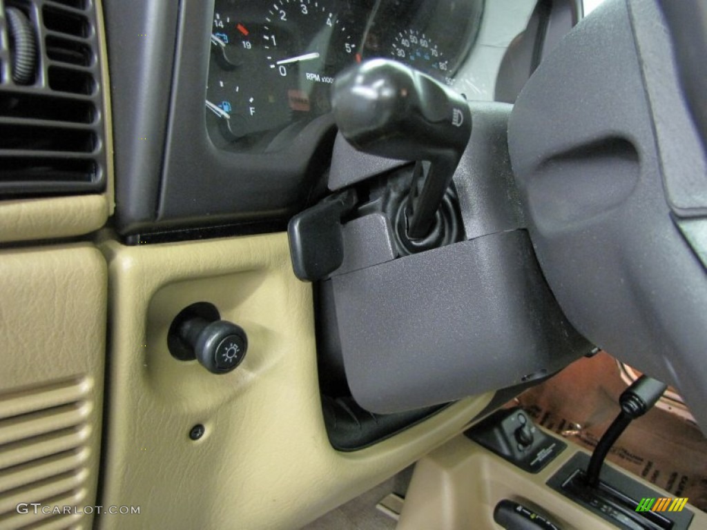 2000 Wrangler Sahara 4x4 - Stone White / Camel/Dark Green photo #22