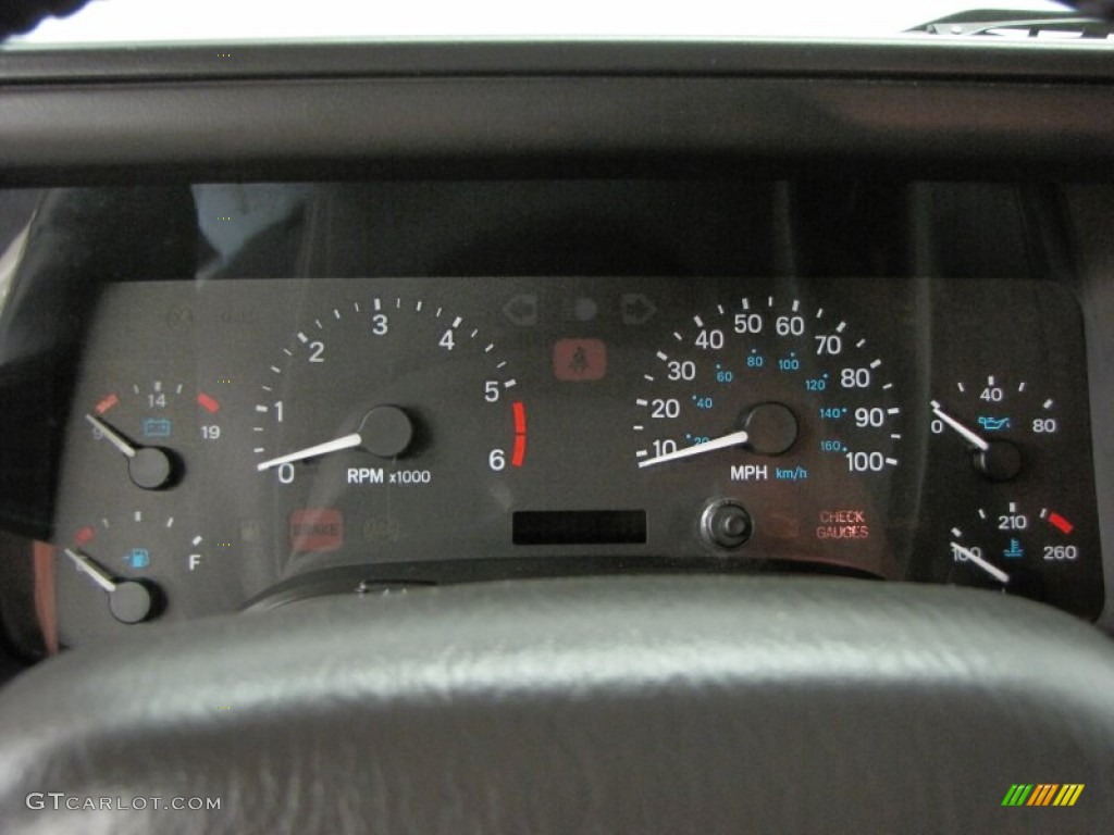 2000 Wrangler Sahara 4x4 - Stone White / Camel/Dark Green photo #23