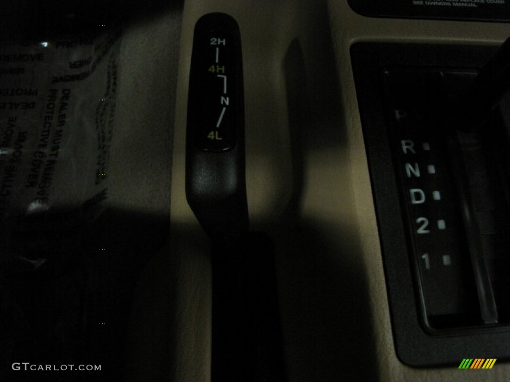 2000 Wrangler Sahara 4x4 - Stone White / Camel/Dark Green photo #27