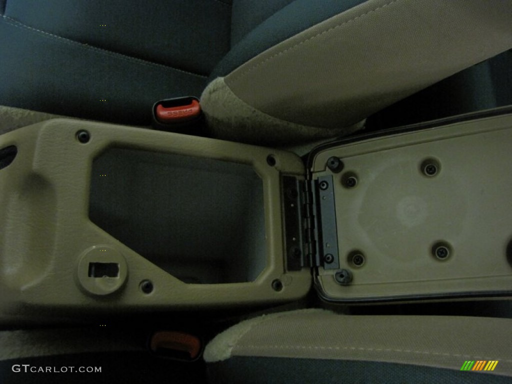 2000 Wrangler Sahara 4x4 - Stone White / Camel/Dark Green photo #30