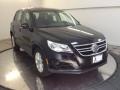 Deep Black Metallic - Tiguan S 4Motion Photo No. 2