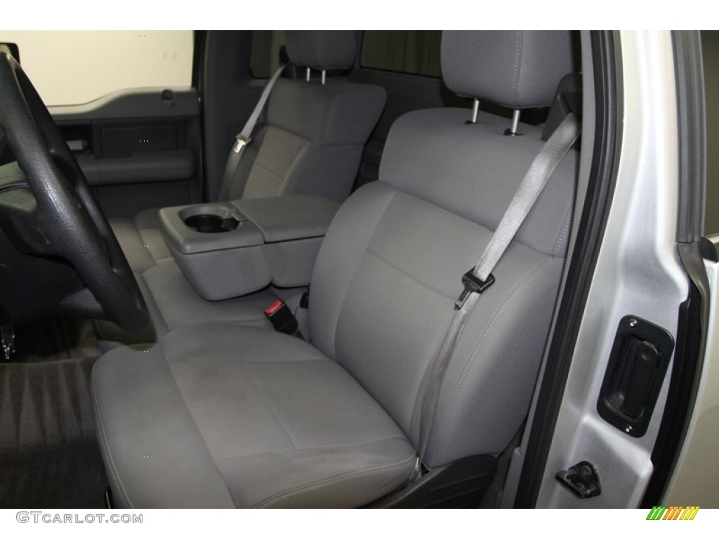 2006 F150 STX Regular Cab - Silver Metallic / Medium Flint photo #3