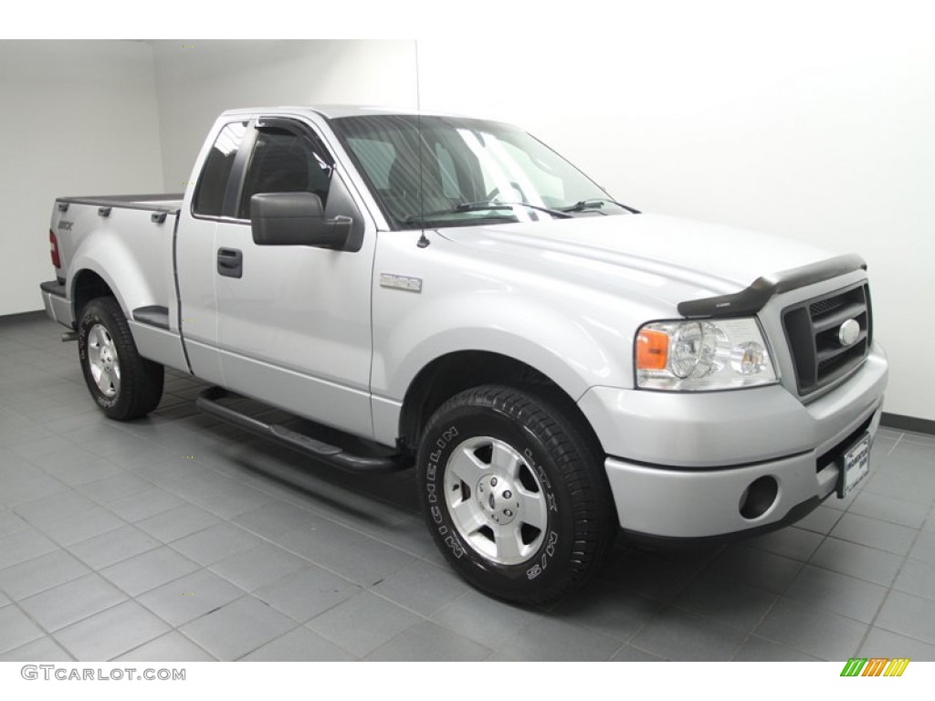 2006 F150 STX Regular Cab - Silver Metallic / Medium Flint photo #8