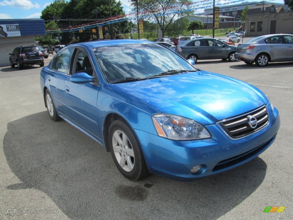 2003 Altima 2.5 S - Crystal Blue / Charcoal photo #4
