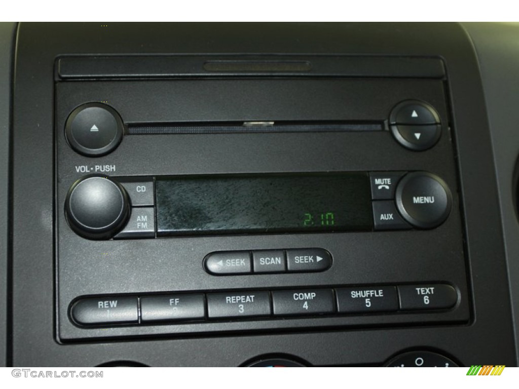 2006 Ford F150 STX Regular Cab Audio System Photo #67160318
