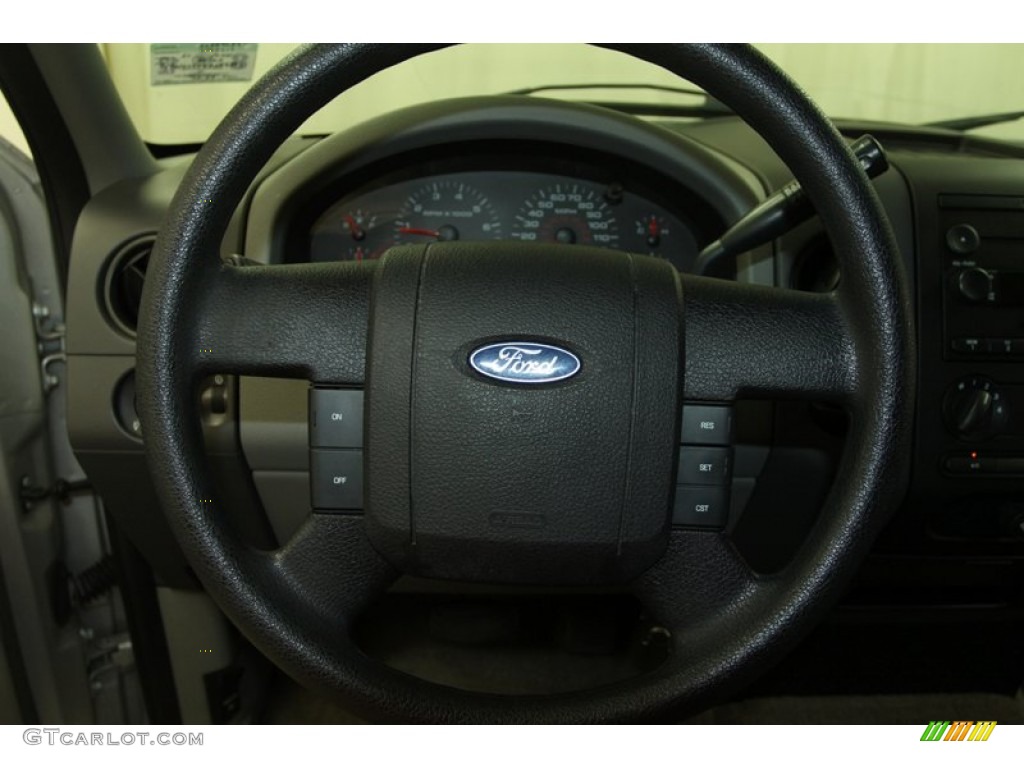 2006 F150 STX Regular Cab - Silver Metallic / Medium Flint photo #24