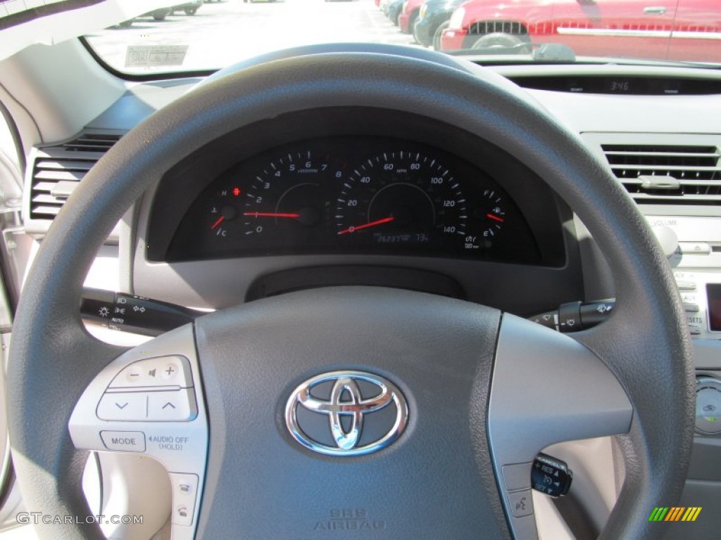 2010 Camry LE - Classic Silver Metallic / Ash Gray photo #15