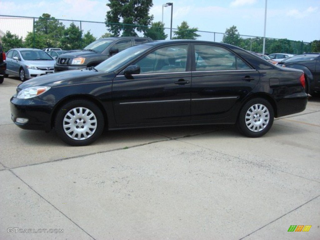 2004 Camry XLE - Black / Taupe photo #6