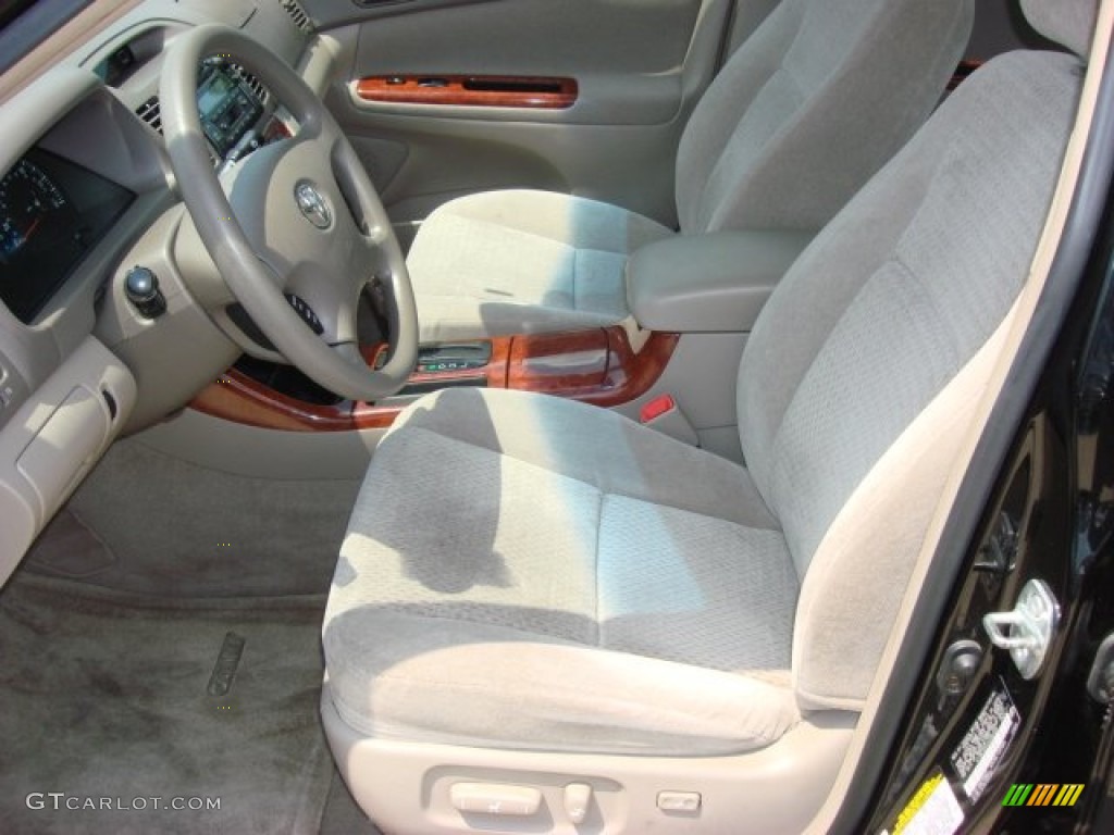 2004 Camry XLE - Black / Taupe photo #9