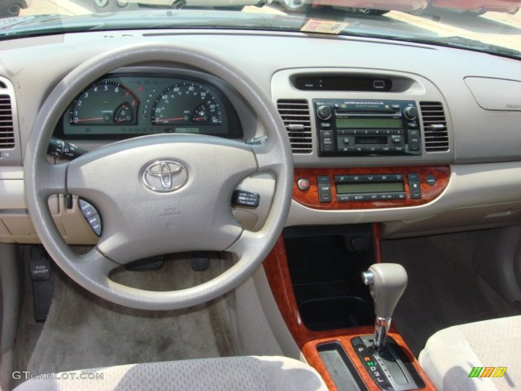 2004 Camry XLE - Black / Taupe photo #11