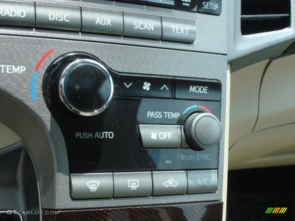 2010 Toyota Venza I4 Controls Photo #67169591