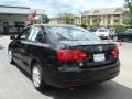 Black - Jetta SE Sedan Photo No. 4