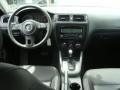 Black - Jetta SE Sedan Photo No. 8