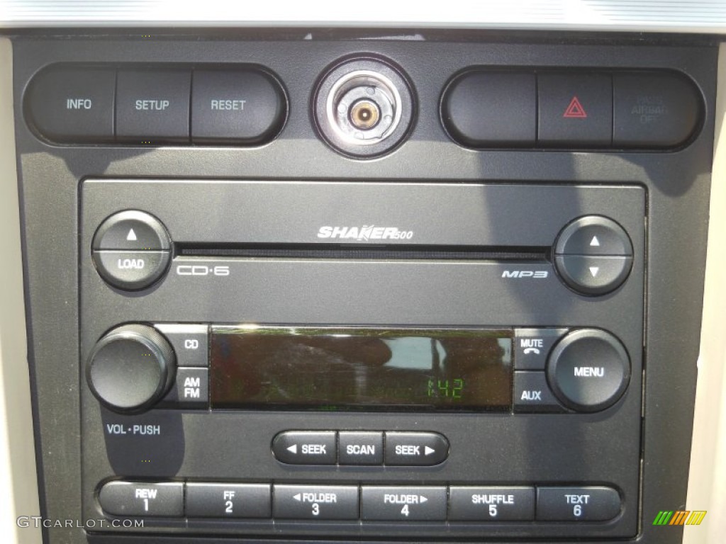 2005 Ford Mustang V6 Premium Convertible Audio System Photo #67174439