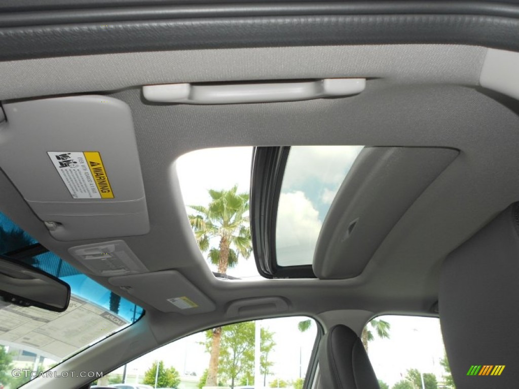 2013 Acura ILX 2.0L Sunroof Photo #67175060