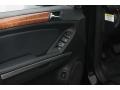 Black - GL 450 4Matic Photo No. 16