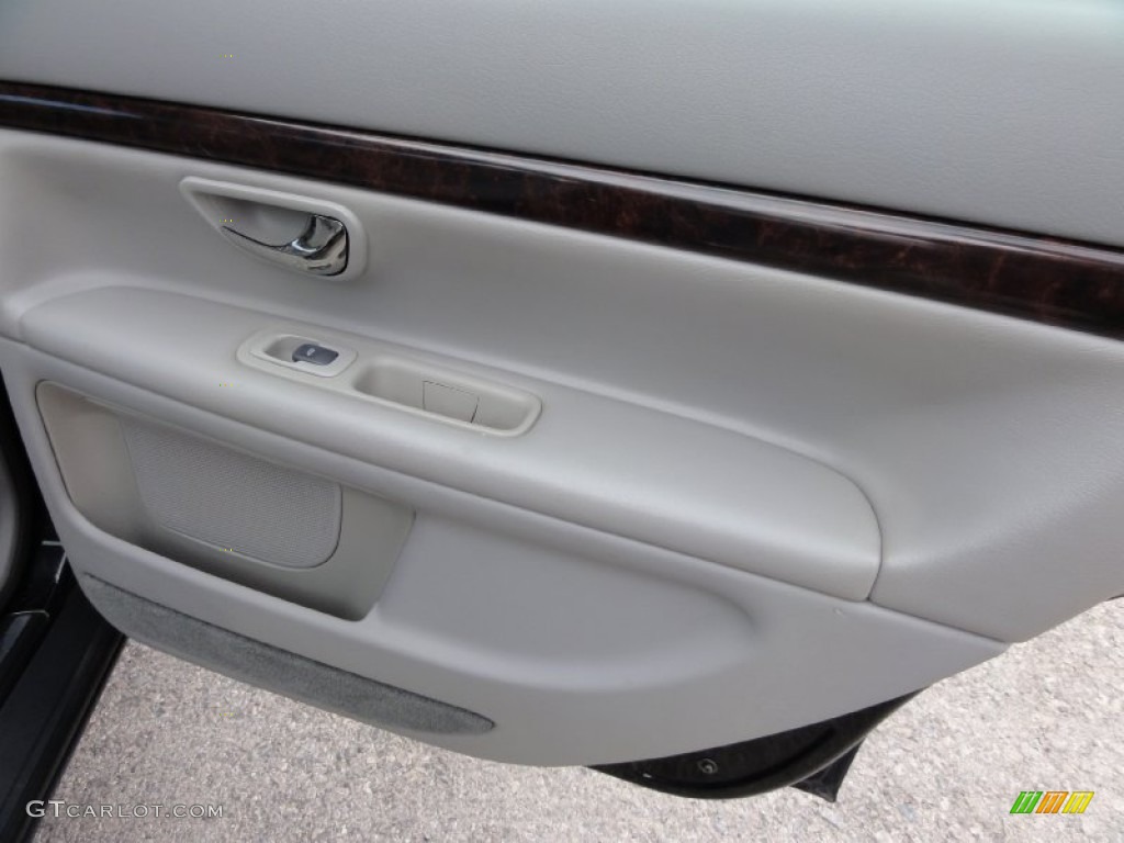 2000 Volvo S80 2.9 Graphite Gray Door Panel Photo #67178585