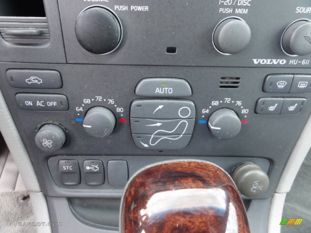 2000 Volvo S80 2.9 Controls Photo #67178732