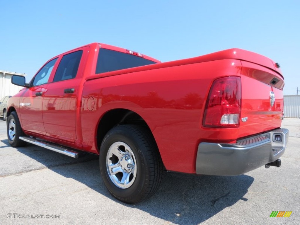 2011 Ram 1500 ST Crew Cab - Flame Red / Dark Slate Gray/Medium Graystone photo #5