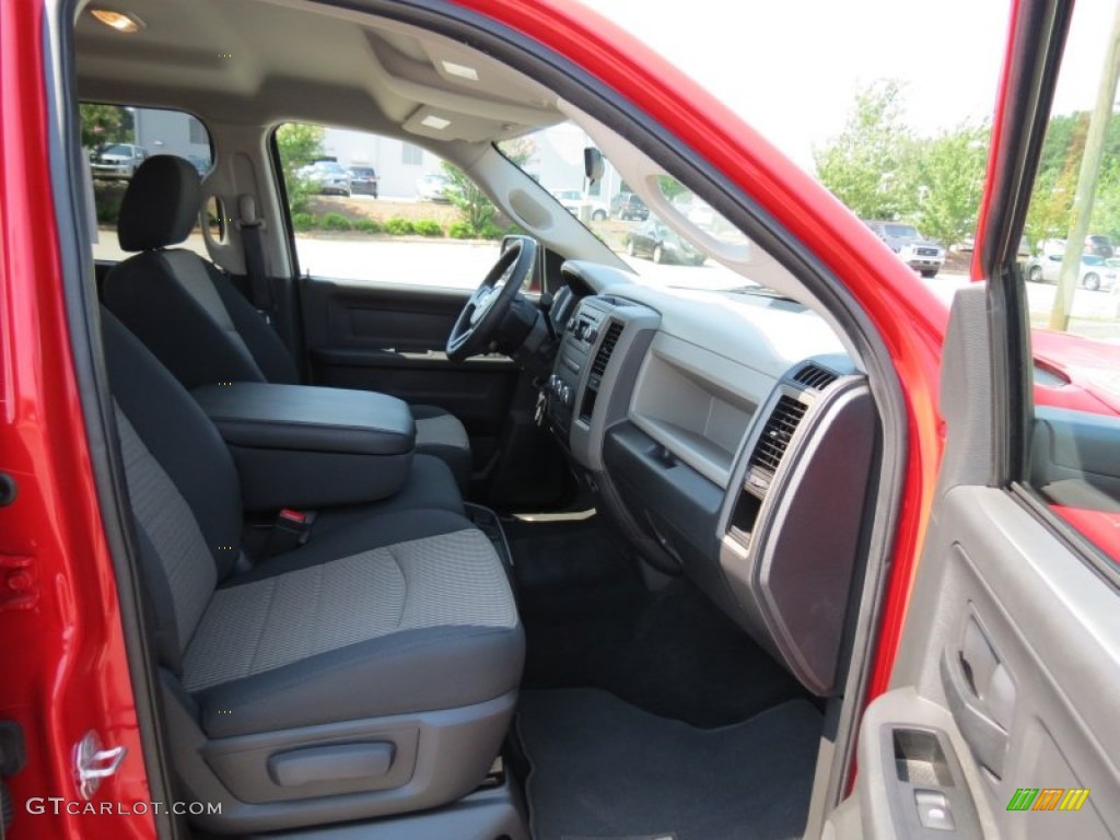 2011 Ram 1500 ST Crew Cab - Flame Red / Dark Slate Gray/Medium Graystone photo #17