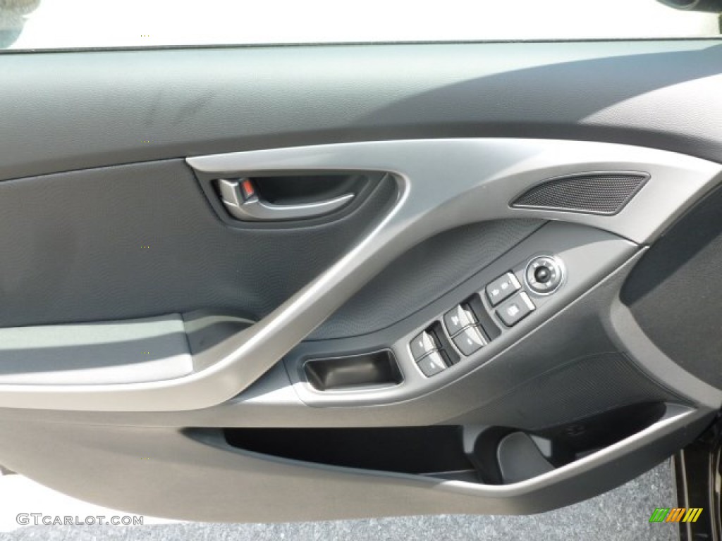 2013 Elantra Limited - Black / Black photo #17