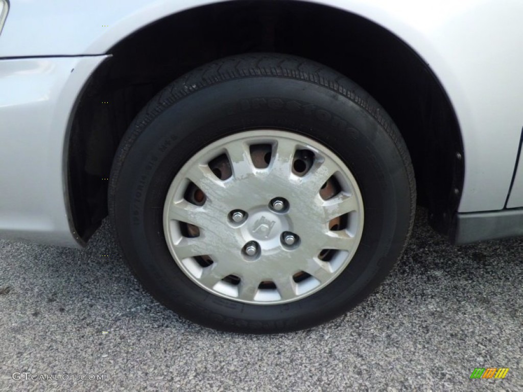 2002 Accord VP Sedan - Satin Silver Metallic / Quartz Gray photo #17