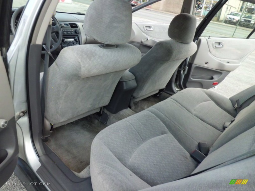 2002 Accord VP Sedan - Satin Silver Metallic / Quartz Gray photo #38