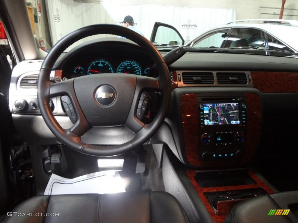 2008 Suburban 1500 LTZ 4x4 - Black / Ebony photo #16