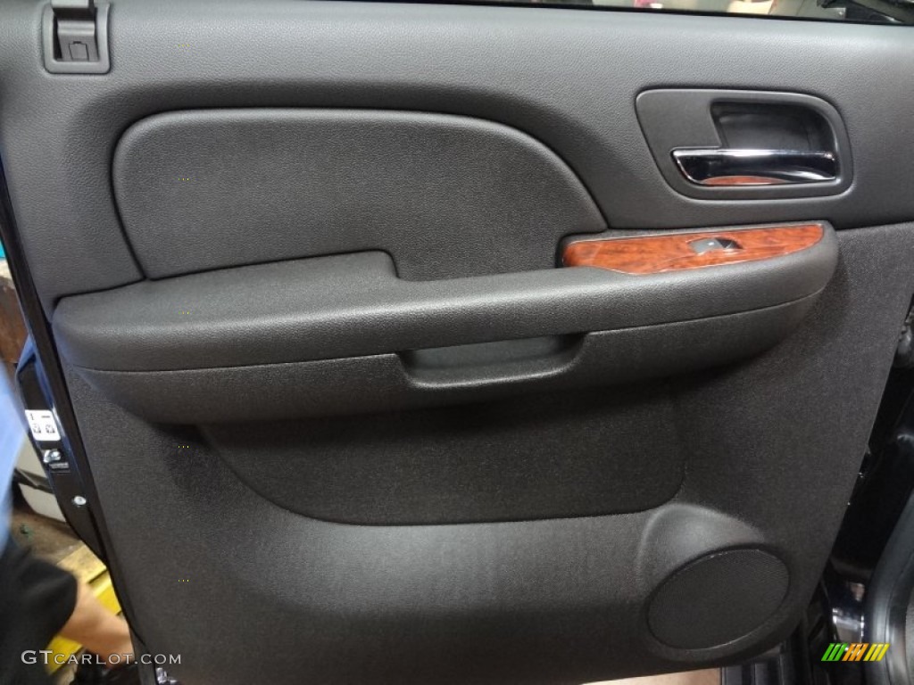 2008 Suburban 1500 LTZ 4x4 - Black / Ebony photo #22