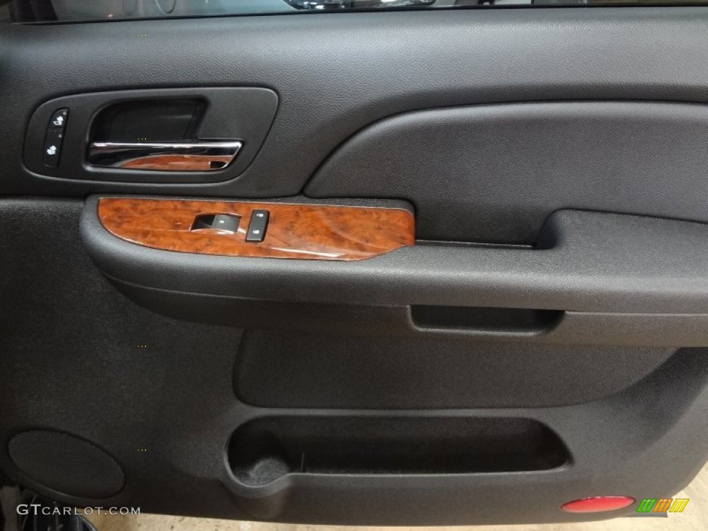 2008 Suburban 1500 LTZ 4x4 - Black / Ebony photo #29