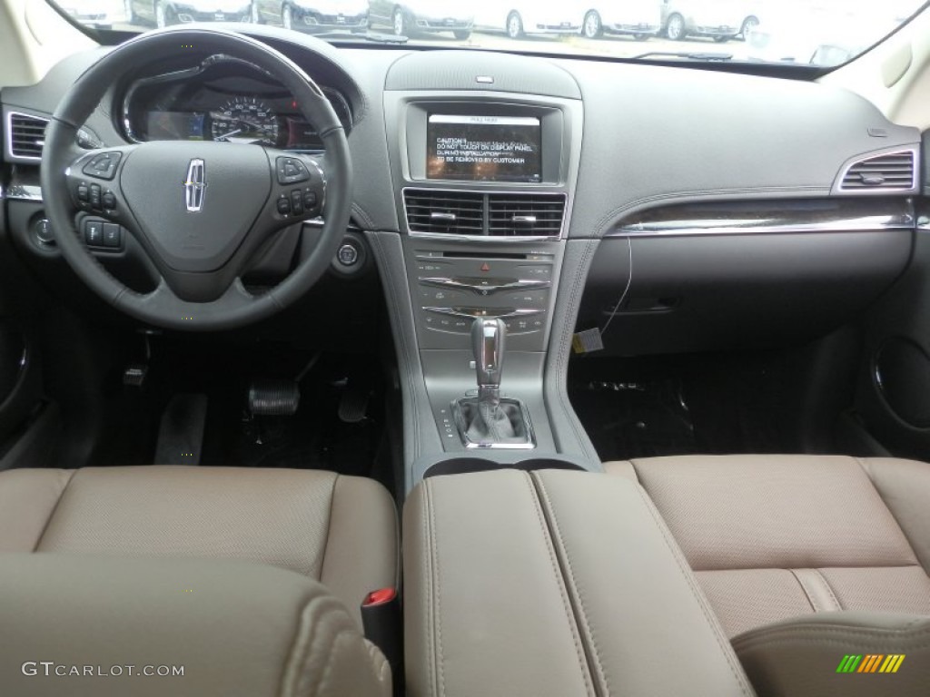 2013 Lincoln MKT EcoBoost AWD Light Dune Dashboard Photo #67188362