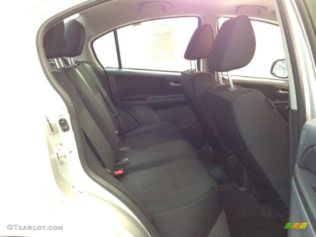 2012 SX4 Sport Sedan SE - Quicksilver Metallic / Black photo #8