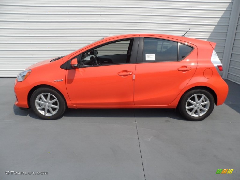 Habanero 2012 Toyota Prius c Hybrid Three Exterior Photo #67199330