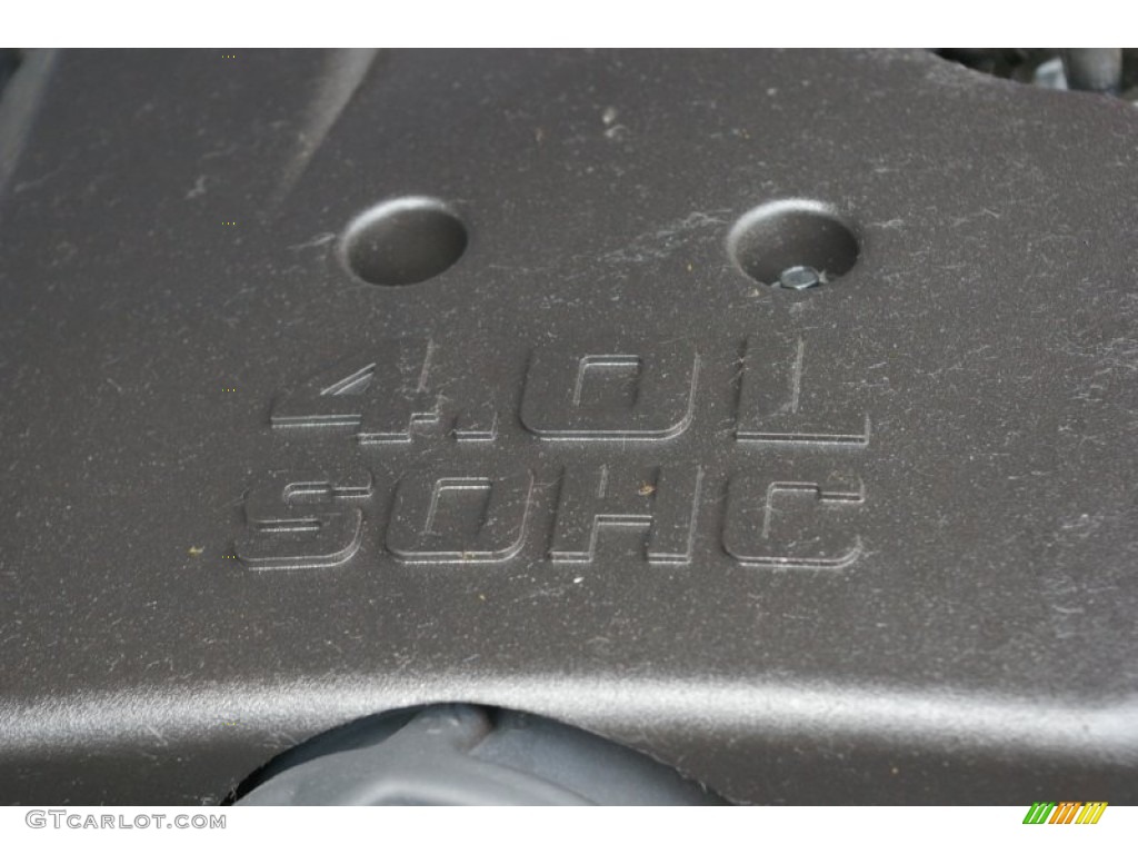 2008 B-Series Truck B4000 Cab Plus 4 4x4 - Volcanic Red / Medium Dark Flint photo #11
