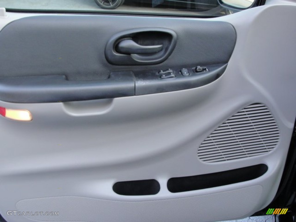 2001 Ford F150 SVT Lightning Lightning Graphite/Black Door Panel Photo #67202862