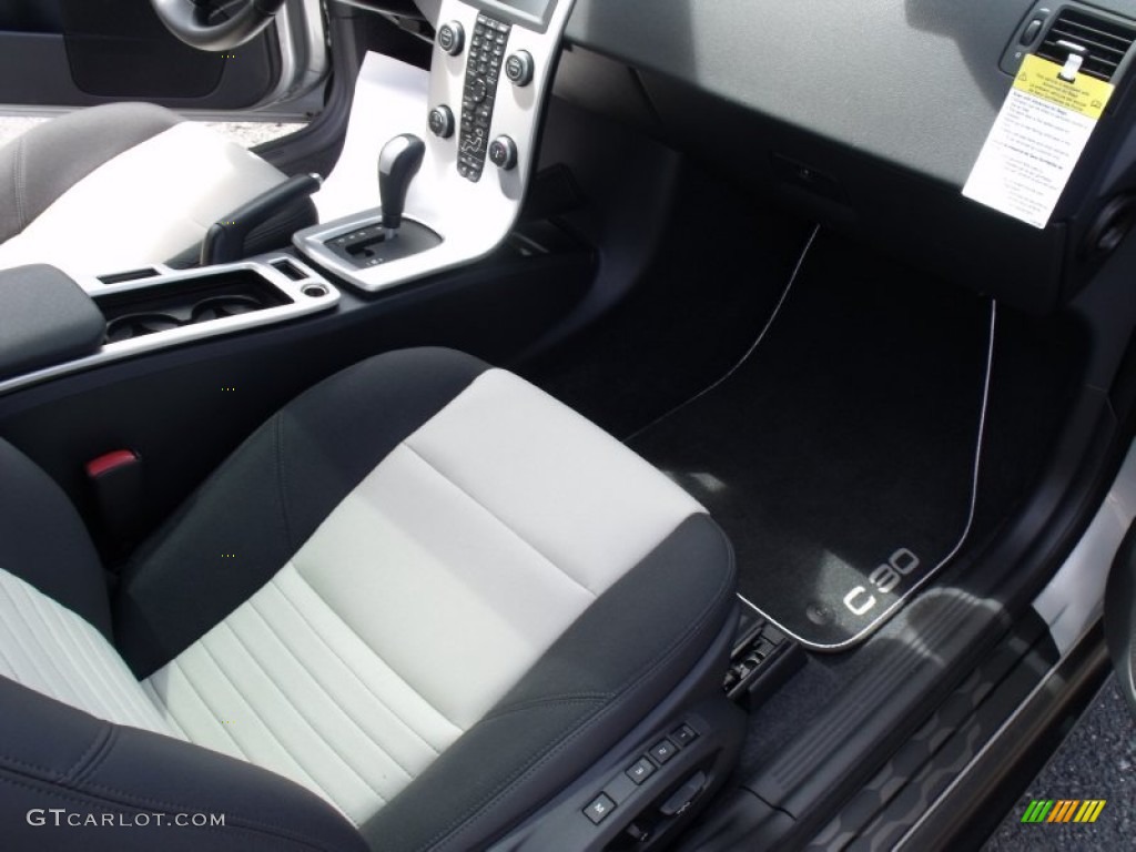 2012 C30 T5 - Silver Metallic / Off Black/Blonde photo #16