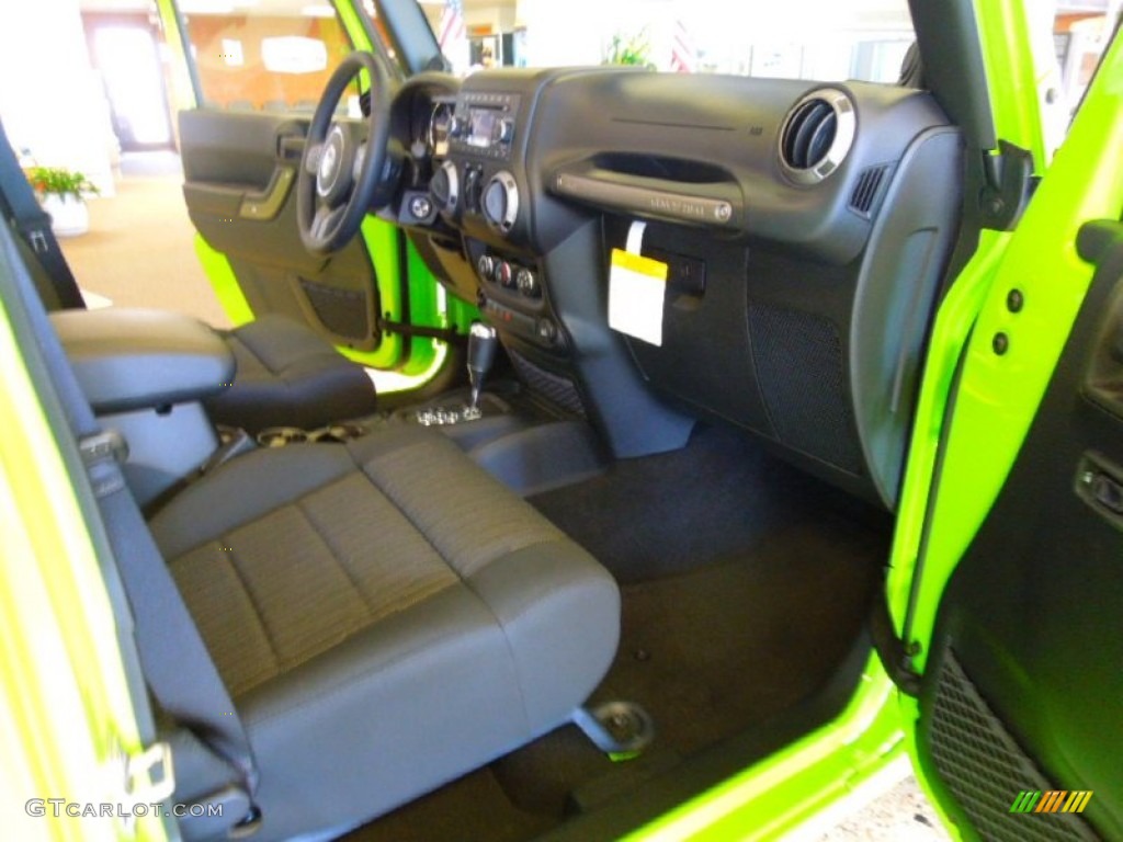 2012 Wrangler Unlimited Sport S 4x4 - Gecko Green / Black photo #8