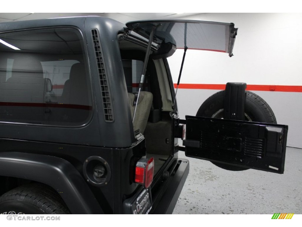 2003 Wrangler Rubicon 4x4 - Black Clearcoat / Khaki photo #47